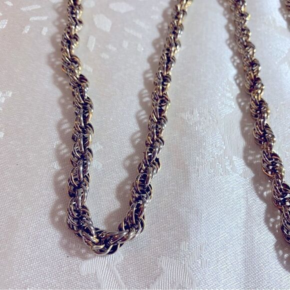 Classic Vintage Rope Chain Necklace 50”Gold Tone Extra Long Heavy Well Made - Picture 5 of 6